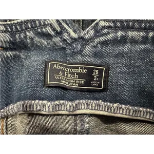 Abercrombie And Fitch Ultra High Rise Mom Jean Distressed Hem 2/26 thumbnail 6
