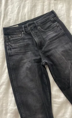 High Rise Jeans thumbnail 7