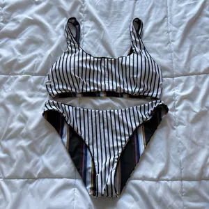 Womens Bikini Set Swimsuit Top Bottom Striped Reversible‎ White Black Summer thumbnail 6
