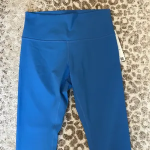 Lululemon Wunder Under HR Leggings 28” thumbnail 5