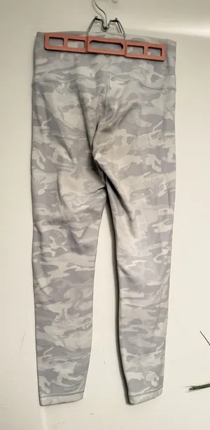 Lululemon‎ Wunder Under High-Rise Tight 26" Incognito Camo Alpine White 8 thumbnail 1