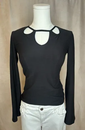 Mudd Black Cutout Bell Sleeve Top S Stretch Y2K Inspired Fitted Shirt thumbnail 1