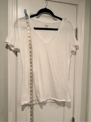 NWOT Madewell Size S White V Neck Short Sleeve Lightweight Slub Cotton Top thumbnail 2