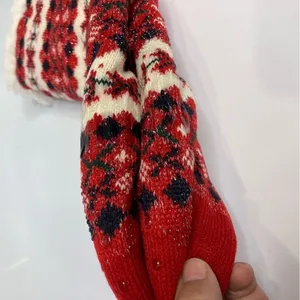Muk Luks Cabin slipper socks grippy bottom fair‎ aisle design size L/XL (8.5-11) thumbnail 4