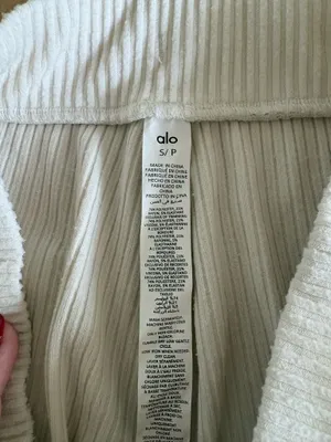Alo Yoga Ivory Muse Set thumbnail 12