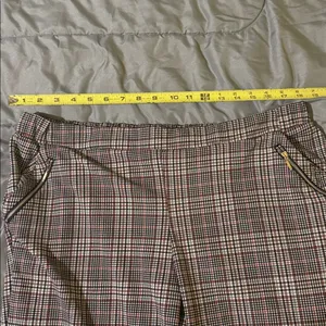 Maurices Plaid Jogger‎ Pants Womens XL Long Red Black Zipper Pockets Elastic thumbnail 7