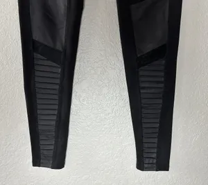 Alo Mid Waisted Moto Leggings Black Size XS. Heavy wear condition thumbnail 7
