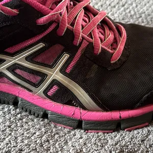 ASICS Gel Blur33 Black Pink Running Shoes‎ Women's Size 8.5 39.5 EU Trainers thumbnail 16