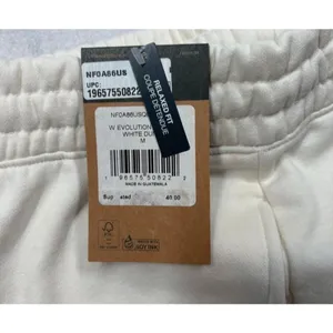 The North Face Women's Evolution Short White Dune Ivory Relaxed Fit Size Medium thumbnail 9