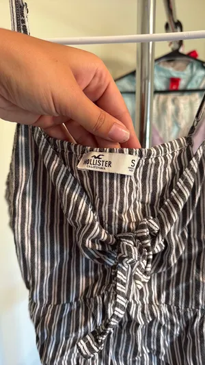 Hollister Tank Top thumbnail 3