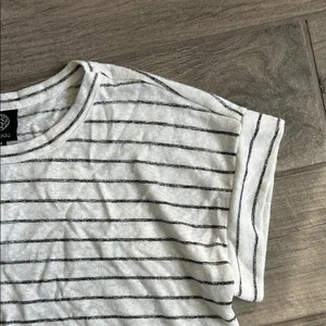 Bobeau Heathered Gray and White Top thumbnail 3