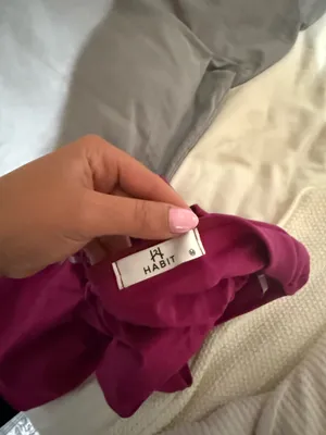 Boutique Ruffled pink crop top thumbnail 3