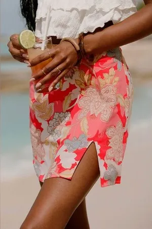 O’NEILL LYLA ANTALYA FLORAL MINI SKIRT - Women’s XS thumbnail 1