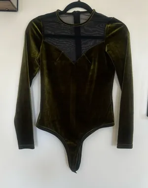 Green‎ Velvet Mesh Long Sleeve Bodysuit Size Medium thumbnail 1