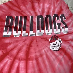 Georgia Bulldogs red tie die collegiate graphic T-shirt size medium thumbnail 4