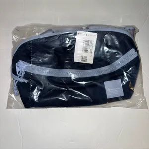 Lululemon All Day Essentials Belt Bag 2.5L True Navy/Blue Linen 🆕 SOLD OUT thumbnail 6