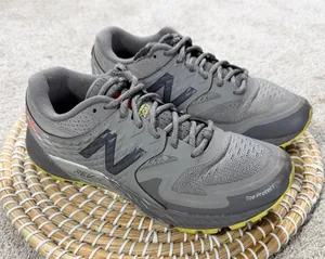 New Balance Women’s Summit Q.O.M. Trail Running Shoes Sneakers in Gray 8 thumbnail 1