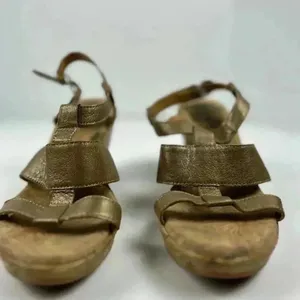 B.o.c Women's Bronze Leather Cork Wedge‎ Sandals Size 8 Strappy Casual thumbnail 4