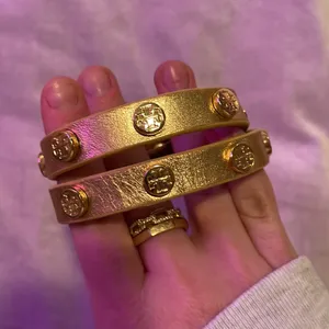 Tory Burch Double-Wrap Logo Stud Bracelet Gold thumbnail 3