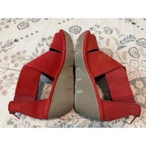 Clarks Clarene Glamor Red Leather Wedge Sandals Size 6 thumbnail 7