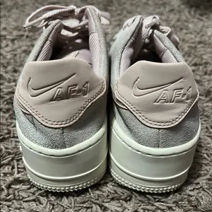 Nike Women's Sneakers - Light Pink and Gray thumbnail 6
