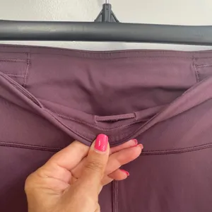 Lululemon Speed Up Tight 25 Womens 8 Purple Running Leggings Luxtreme Pockets thumbnail 4