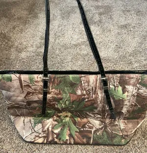 Realtree® Camo Print Purse, Camouflage Large Women’s Tote Handbag thumbnail 2