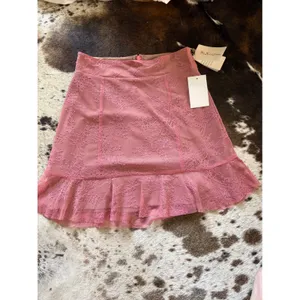 FOR LOVE & LEMONS Bianca Lace Mini Ruffle Skirt in Pink Size‎ Medium NEW thumbnail 2