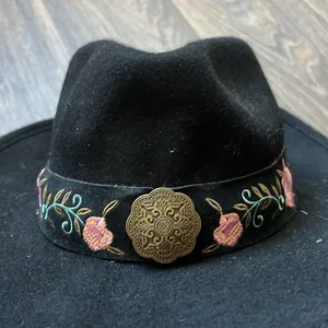 Floral Embroidered Western Hat Black thumbnail 2