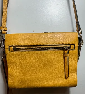 Vince Camuto Small women's purse. $20. thumbnail 4