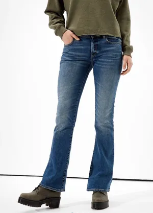 American Eagle Women’s Size 8 Short Low Rise Kick Bootcut Jeans thumbnail 1