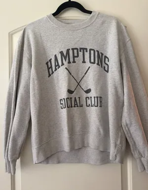Abercrombie & Fitch Womens Hamptons Social Club Graphic Sweatshirt Gray Medium thumbnail 1