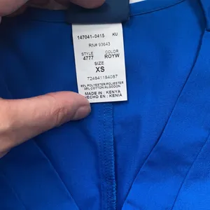 NWT Cherokee pocket scrub top, size XS thumbnail 3