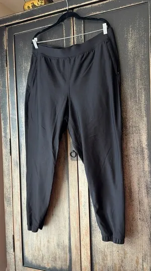 Lululemon Adapted State High-Rise Tech Fleece Jogger Black 16 thumbnail 1