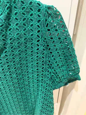 Ann Taylor Emerald Green Eyelet Keyhole Blouse thumbnail 5