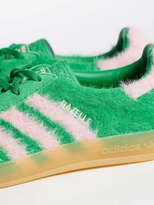 NWT adidas Originals Gazelle Indoor sneakers in fluffy green and pink thumbnail 5