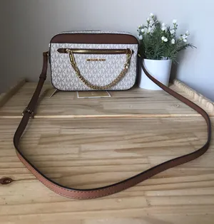 Michael Kors Purse thumbnail 2