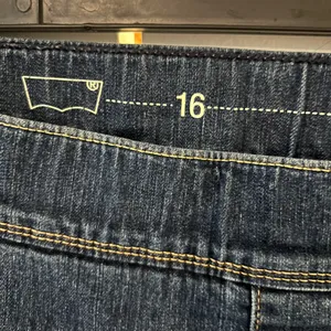 Levi's Dark Blue Skinny Women's Jeans elastic waist thumbnail 4