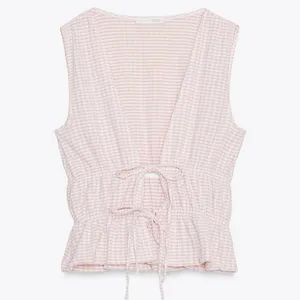 NWT Zara women’s Pink Gingham Tie-Front Top medium thumbnail 6
