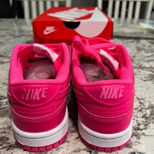 Nike Dunk Low Hyper Pink Sneakers Brand NEW ♨️ Womens Size W 6 M 4.5 Shoes Retro thumbnail 5