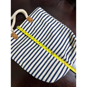 Summer & Rose Tote Bag Striped Nautical‎ Beach Rope Handles Zip Closure NWOT thumbnail 6