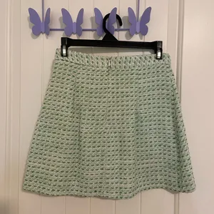 ZARA‎ women’s green cream woven patterned zip up lined miniskirt XS thumbnail 4