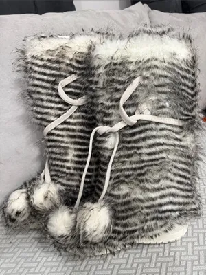 Y2k / Boho Colin Stuart for Victoria's Secret Faux Fur Boots – Size 9M thumbnail 8