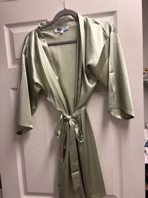 Green Satin Bridesmaids Robe Size S/M thumbnail 1