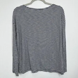 Vineyard‎ Vines Size Medium Navy Blue White Striped Crewneck Longsleeve Modal thumbnail 3