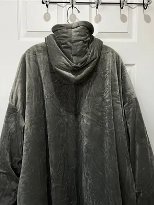 The Comfy Original Oversized Microfiber & Sherpa Wearable Blanket Gray One Size thumbnail 3