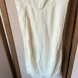 FINAL MARKDOWN Lace Trim vintage slip 36 thumbnail 4