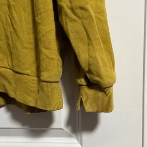 American Eagle Ahh-Mazingly Soft Sweatshirt Womens Med Chartruese Green Crewneck thumbnail 2