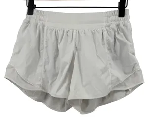 Lululemon Hotty Hot Short Long 4" White‎ Women 6 Lined Run Activewear W7ATJT thumbnail 1