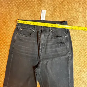 NWT AE AMERICAN EAGLE MOM JEAN BLACK WOMENS SZ 10 Streetstyle Urban Y2k 80s thumbnail 6